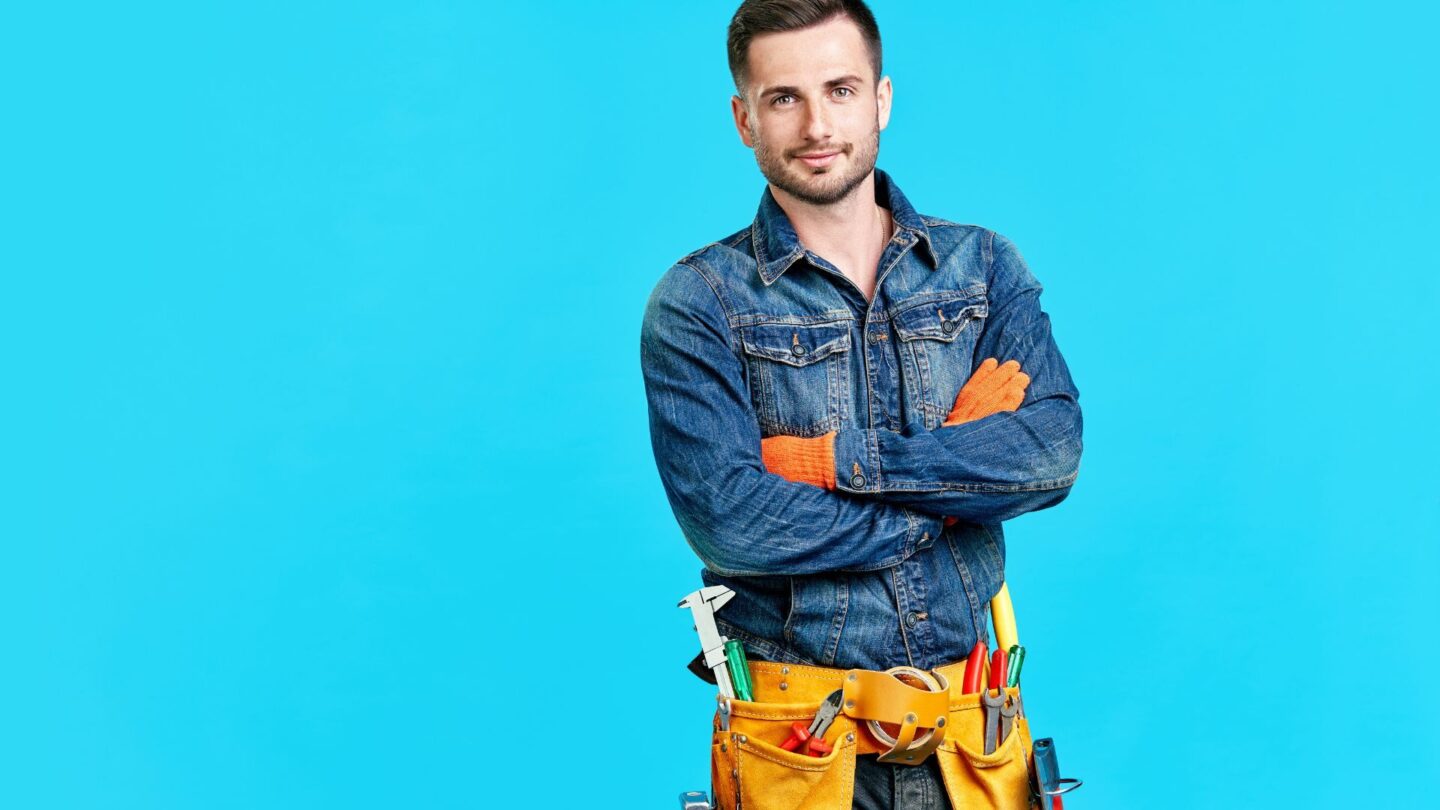 man met gereedschap