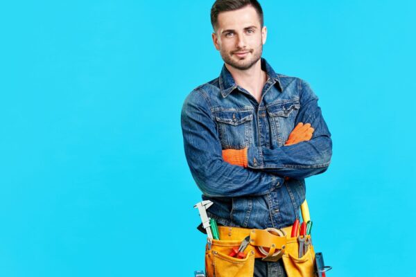 man met gereedschap