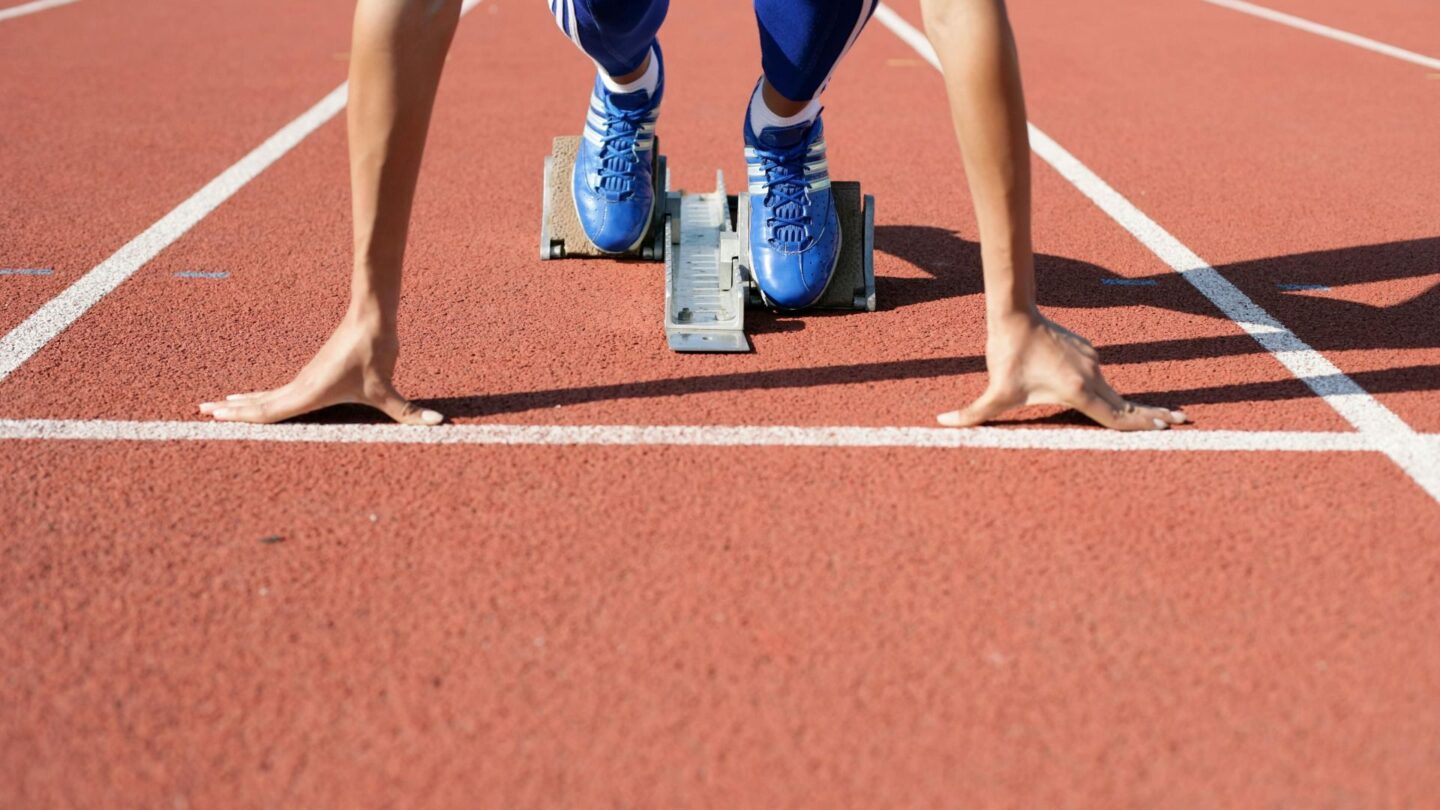 harfloper aan de start van de wedstrijd